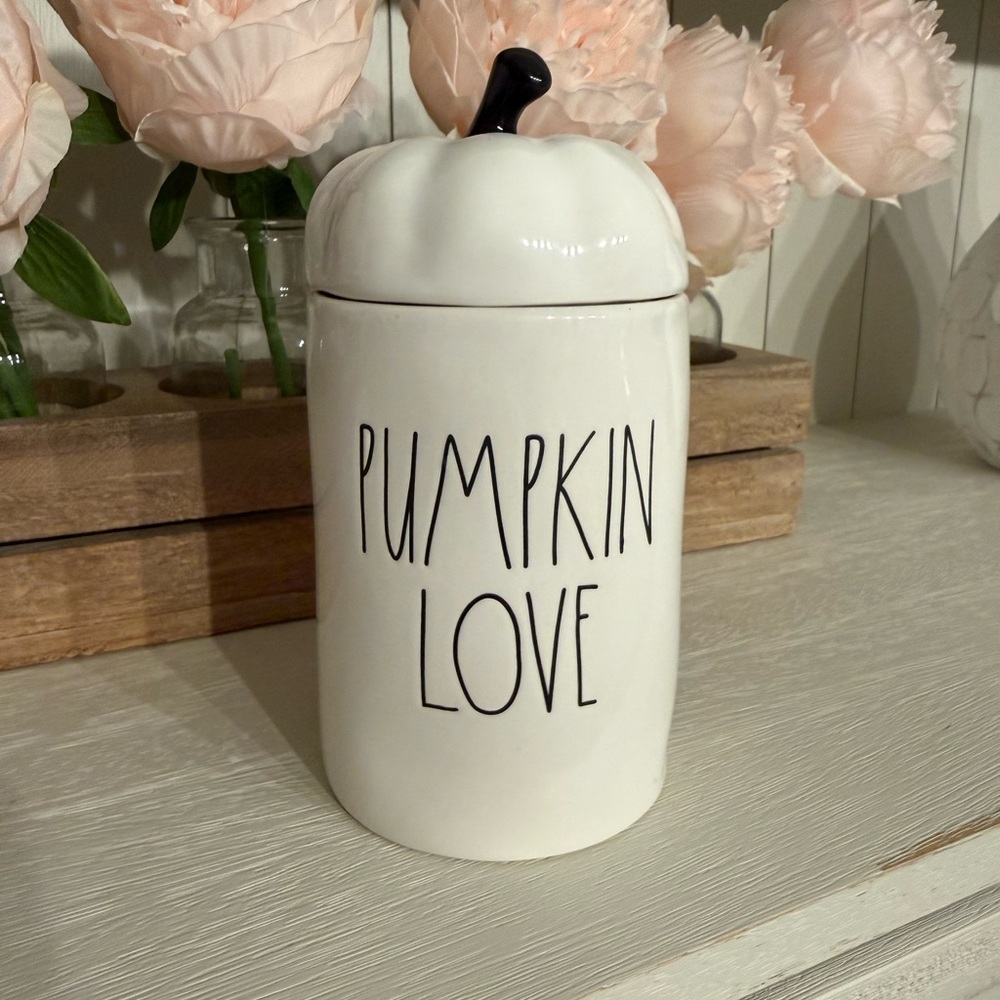 Rae Dunn “Pumpkin Love” Canister